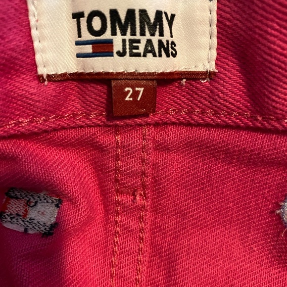 Tommy Jeans pink shorts size 27 - Picture 2 of 4